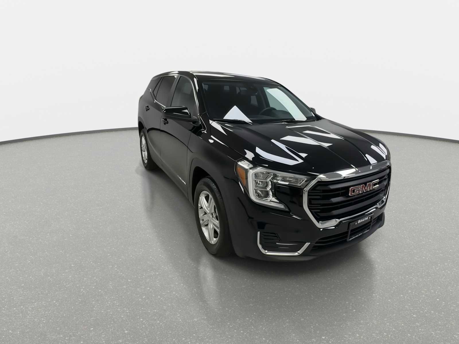 Used 2024 GMC Terrain SLE image 3