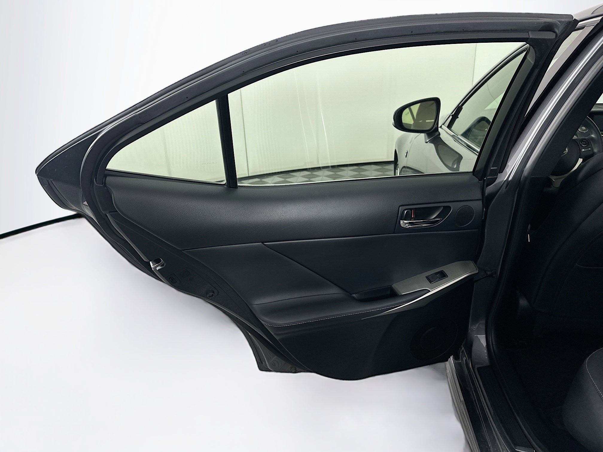 Used 2014 Lexus IS 350 4dr Sdn RWD w/ F Sport Package image 28