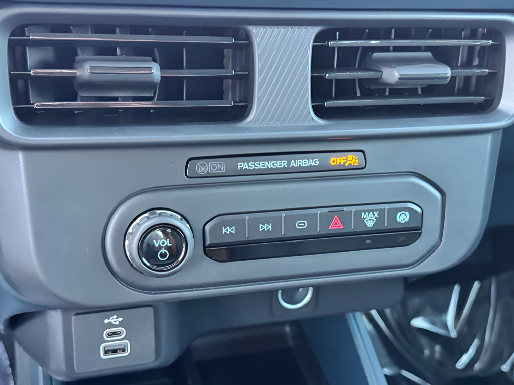 New 2026 Ford Maverick XL FWD image 19