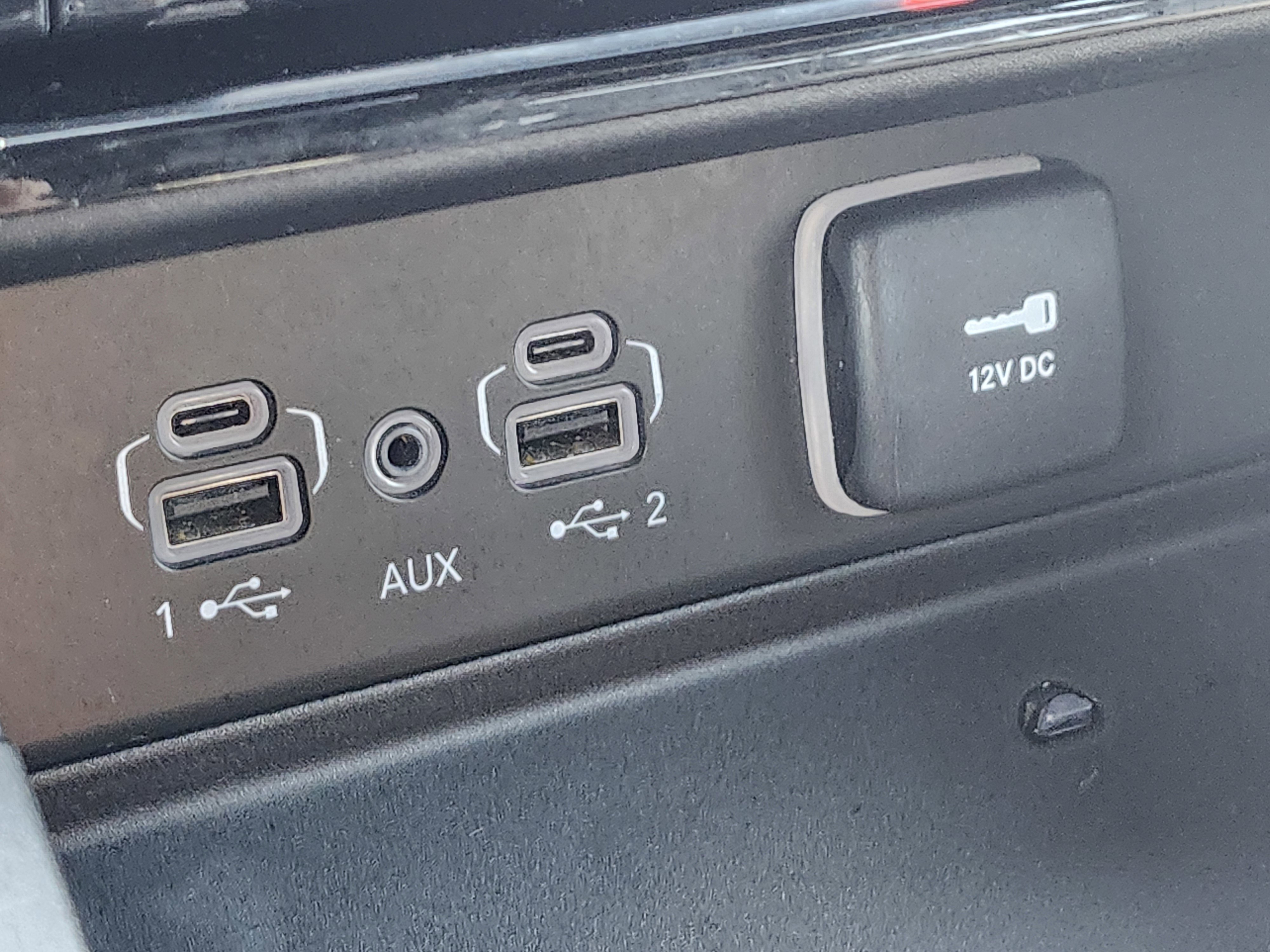 Used 2024 Jeep Grand Cherokee L Limited w/ Luxury Tech Group II image 29