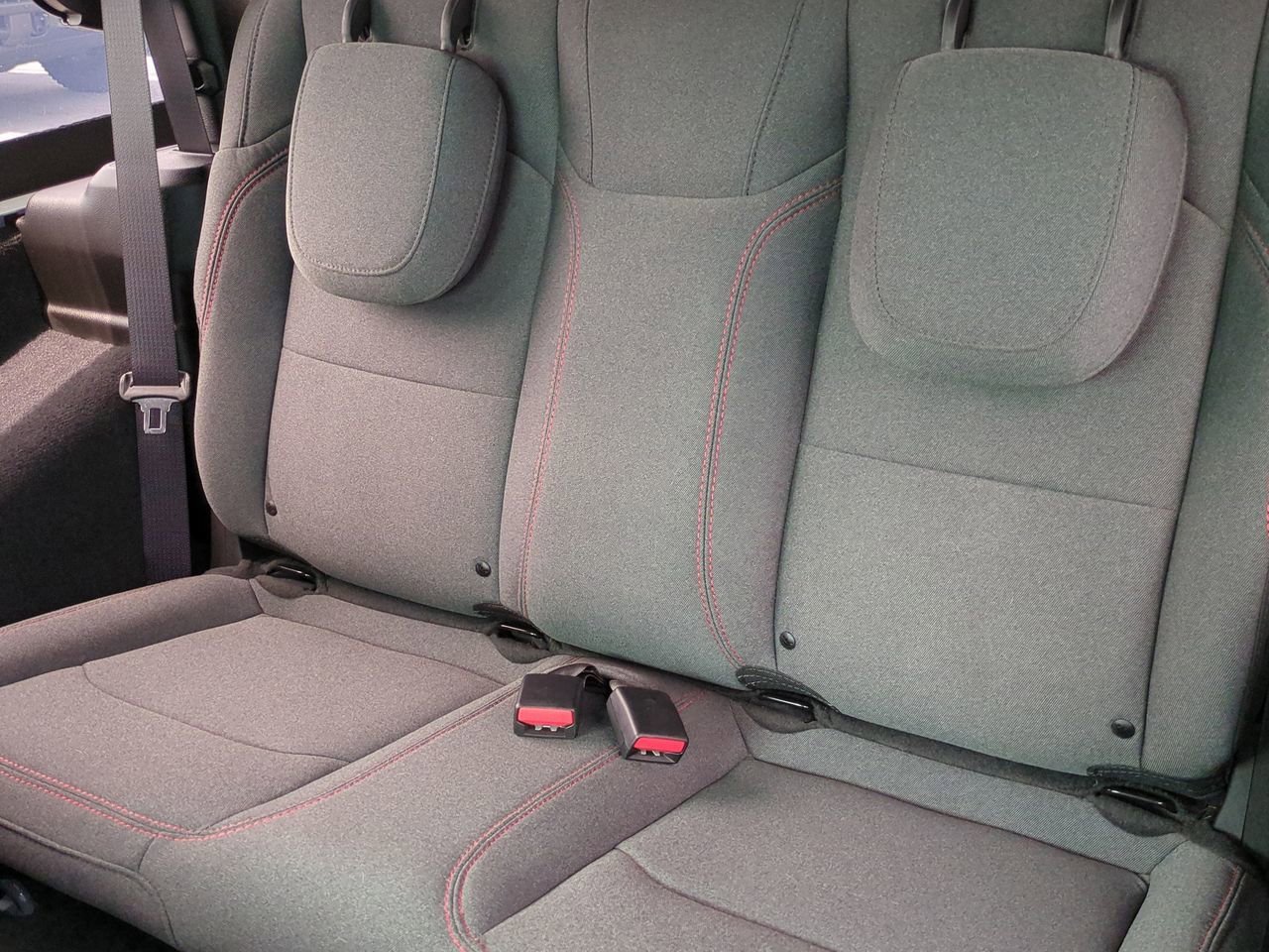 Used 2024 Jeep Wrangler Rubicon w/ Safety Group image 14