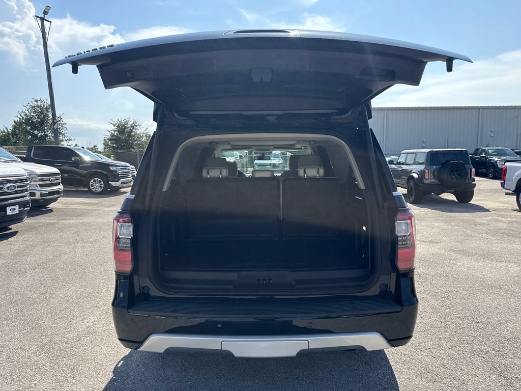 Certified 2021 Ford Expedition Max Platinum RWD image 30