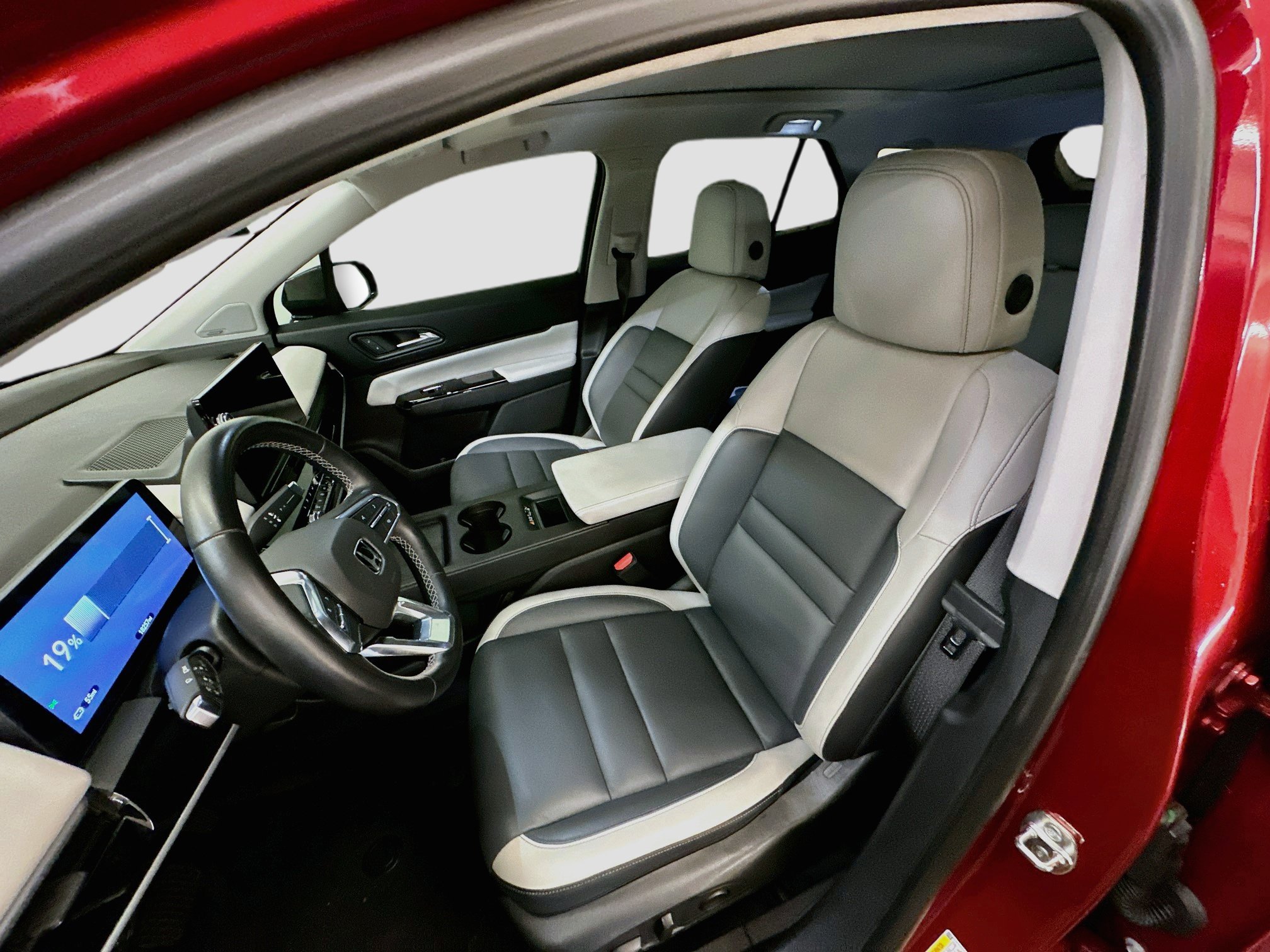 Used 2024 Honda Prologue Touring image 13
