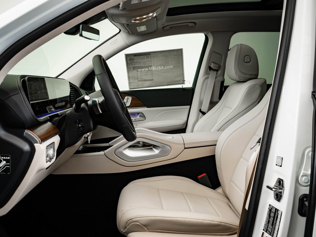 New 2026 Mercedes-Benz GLS 450 4MATIC image 26