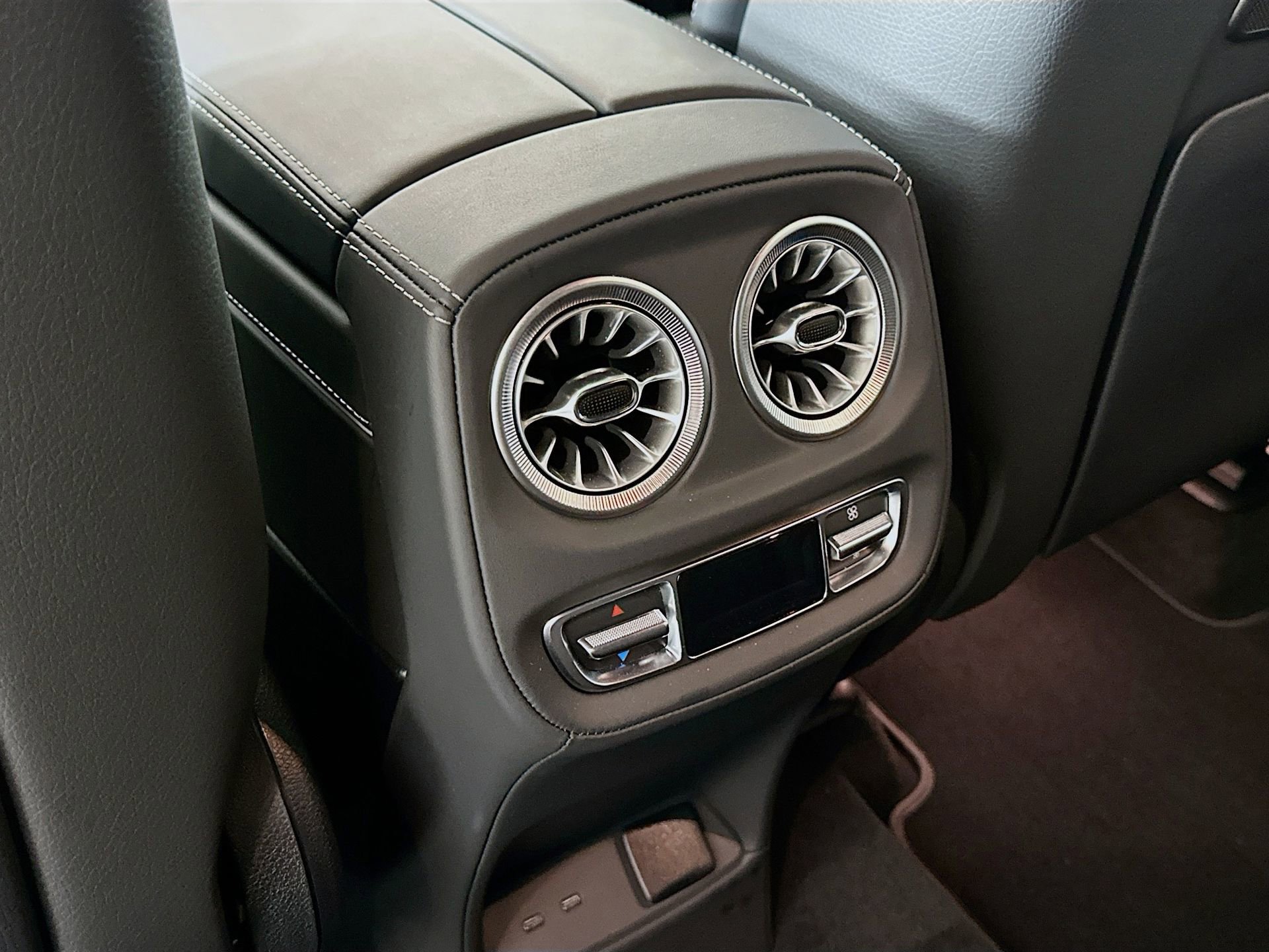 Used 2025 Mercedes-Benz G 63 AMG 4MATIC image 28
