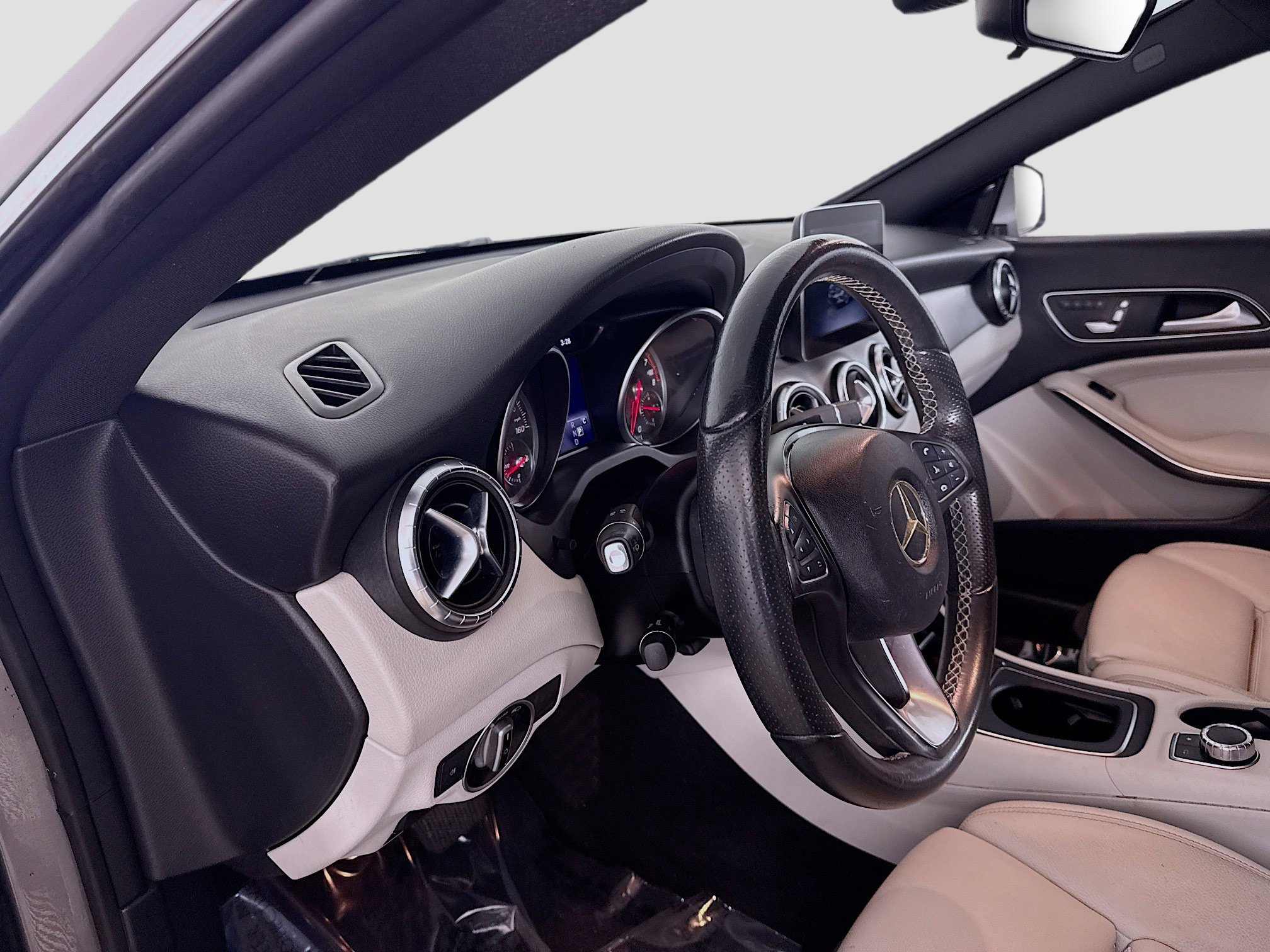 Used 2018 Mercedes-Benz CLA 250 image 22