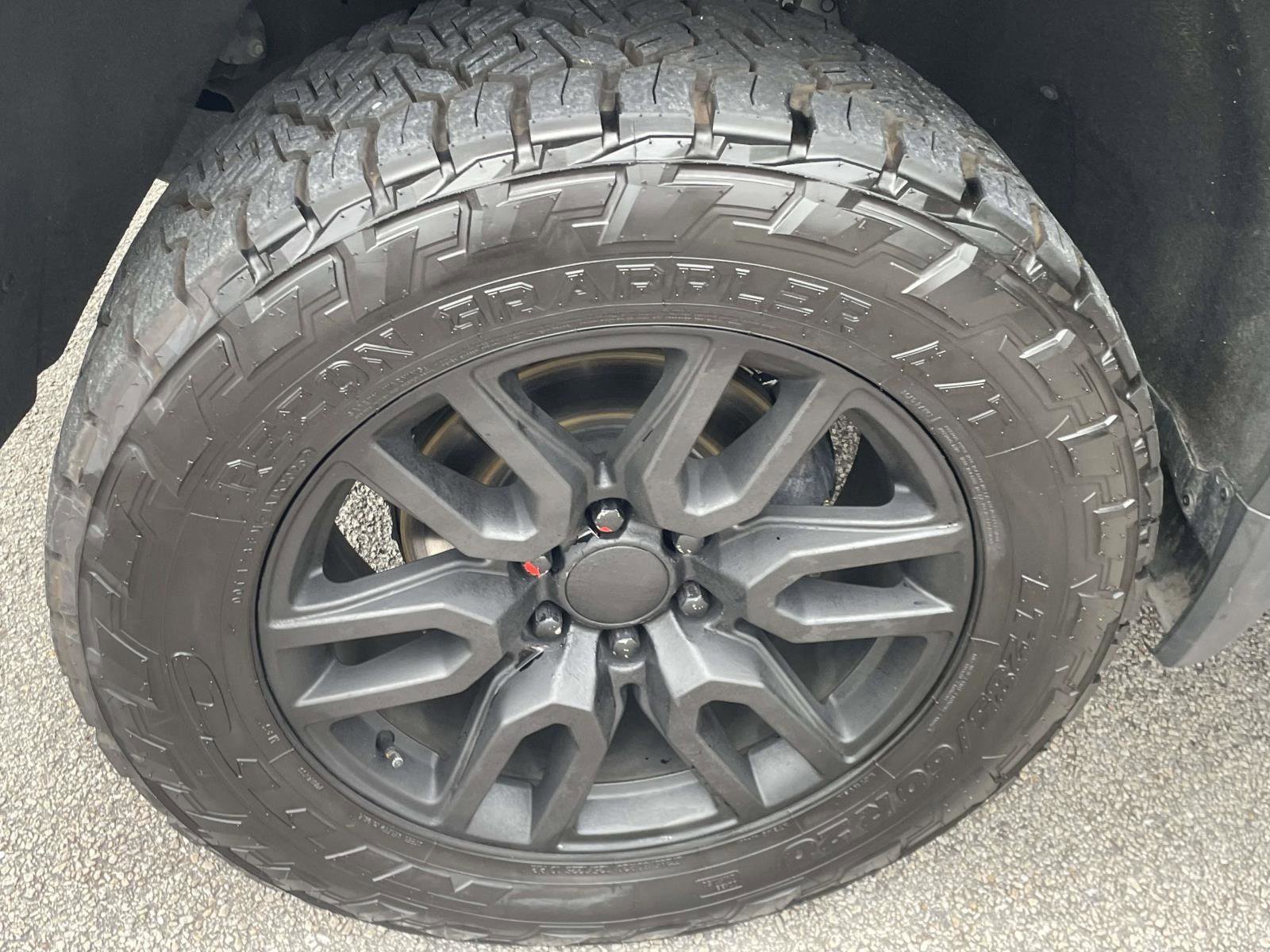 Used 2022 GMC Sierra 1500 Elevation AWD/4WD image 9