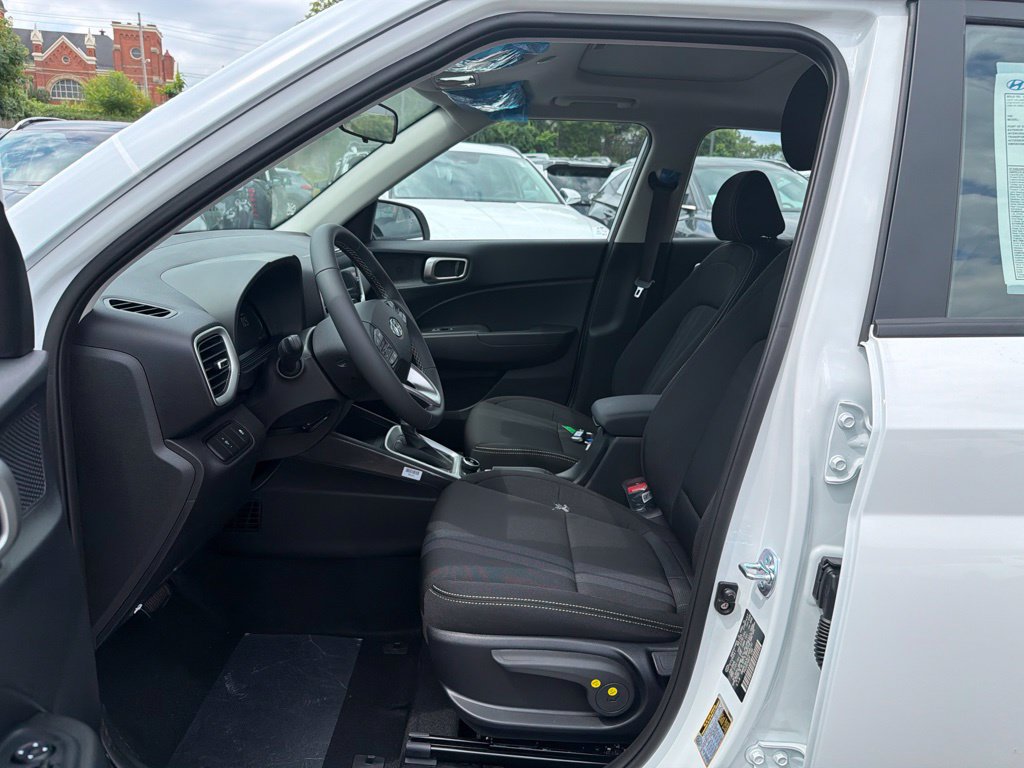 New 2026 Hyundai Venue SEL FWD image 13