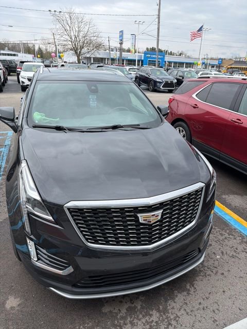 Used 2020 Cadillac XT5 Premium Luxury w/ LPO, Floor Liner Package AWD/4WD image 2