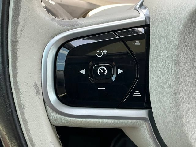 Used 2019 Volvo XC90 T6 Momentum w/ Advanced Package AWD/4WD image 30