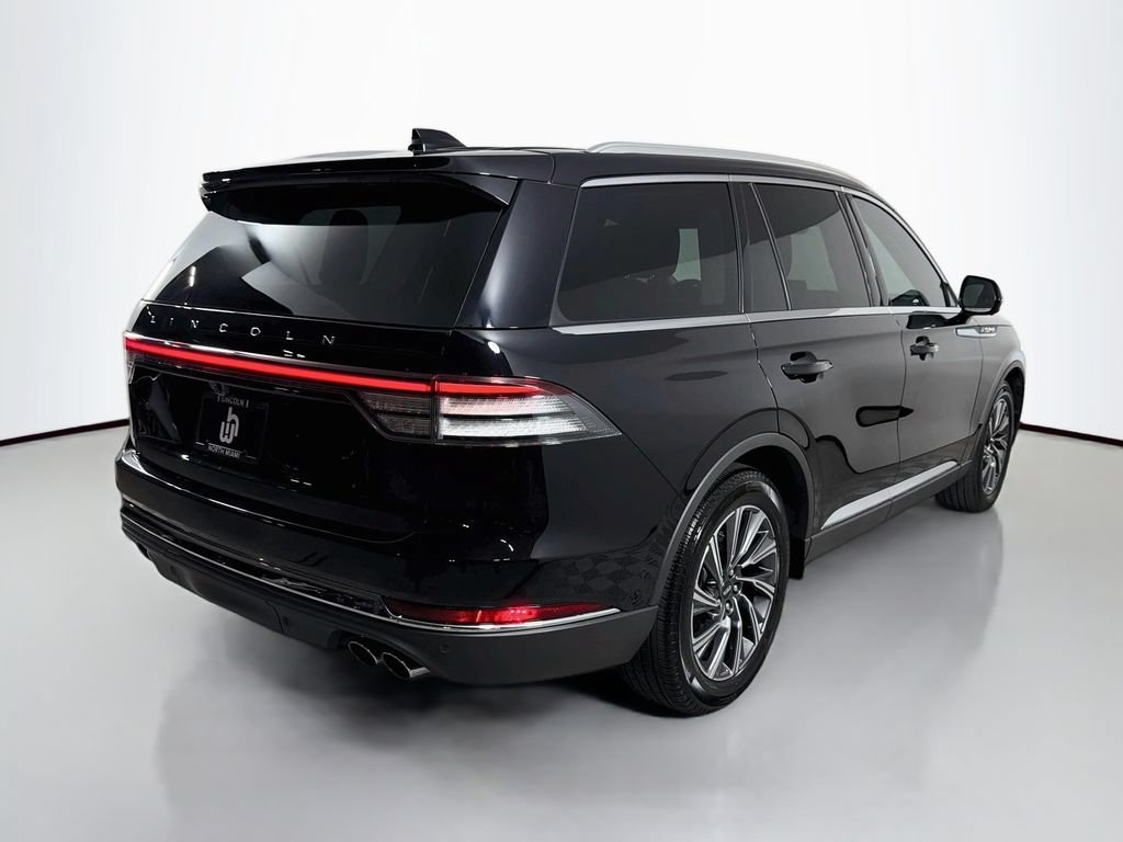 Used 2026 Lincoln Aviator 2WD image 5
