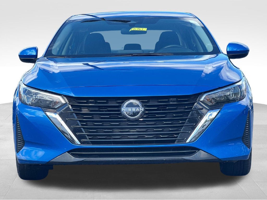 Used 2024 Nissan Sentra SV FWD image 2