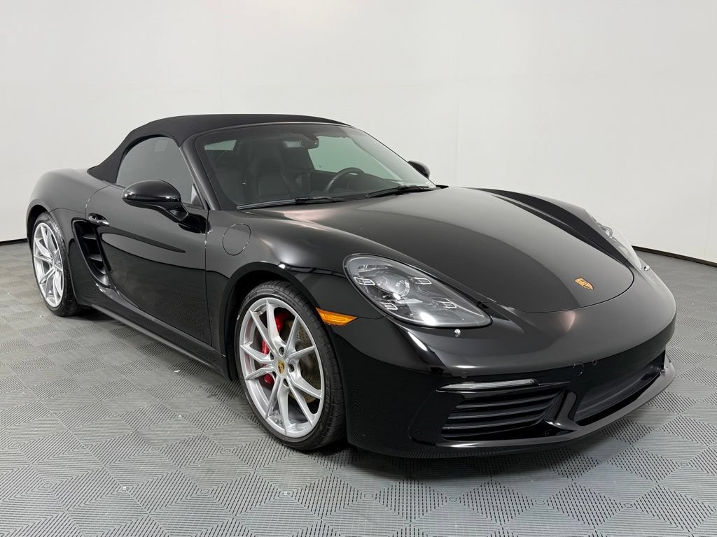 Certified 2025 Porsche 718 Boxster S RWD image 9