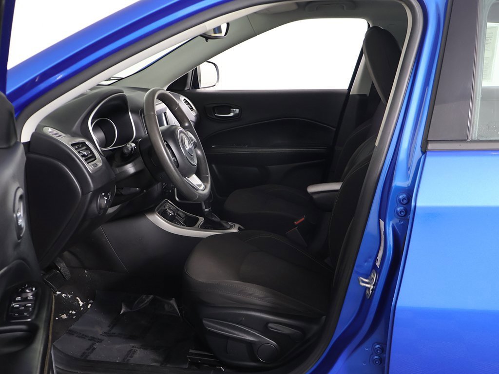 Used 2020 Jeep Compass Sport image 21