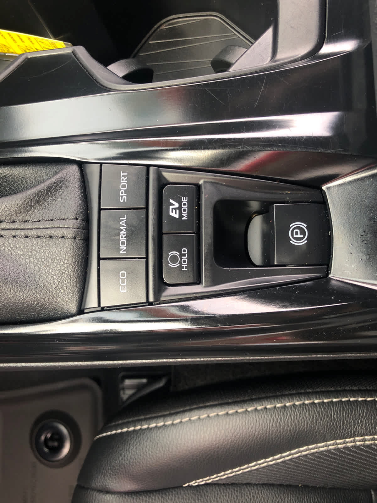 Used 2025 Toyota Camry SE w/ Multimedia Upgrade Package FWD image 13