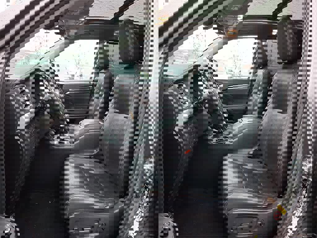 Used 2017 Toyota Highlander Limited Platinum image 14