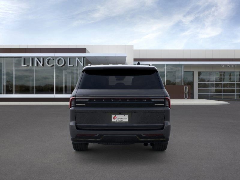 New 2025 Lincoln Navigator Reserve w/ Jet Appearance Package image 5