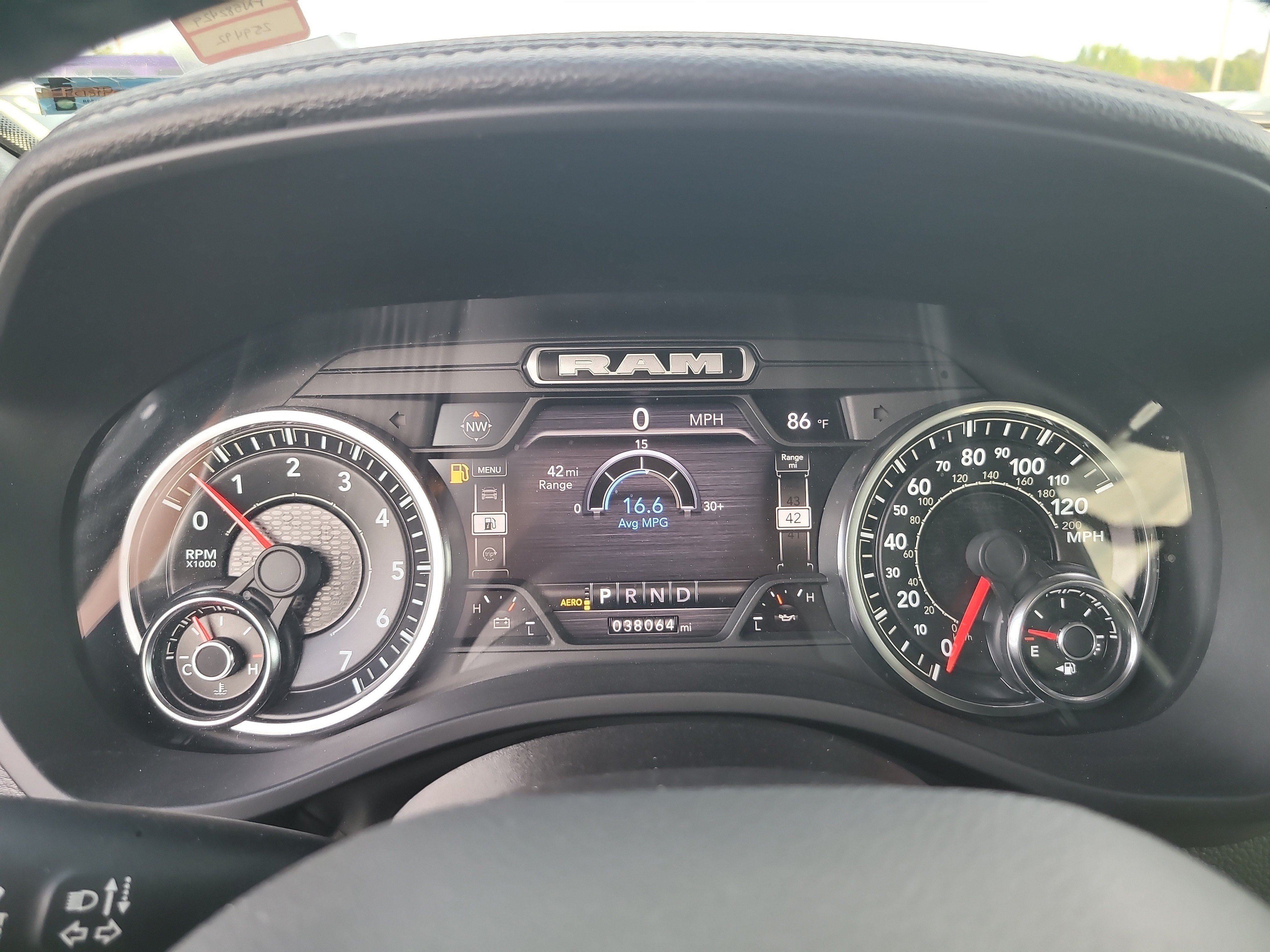 Used 2023 RAM 1500 Laramie AWD/4WD image 28