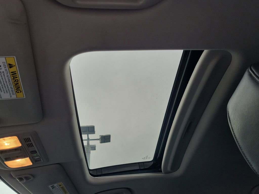 Used 2019 Honda Insight Touring image 32