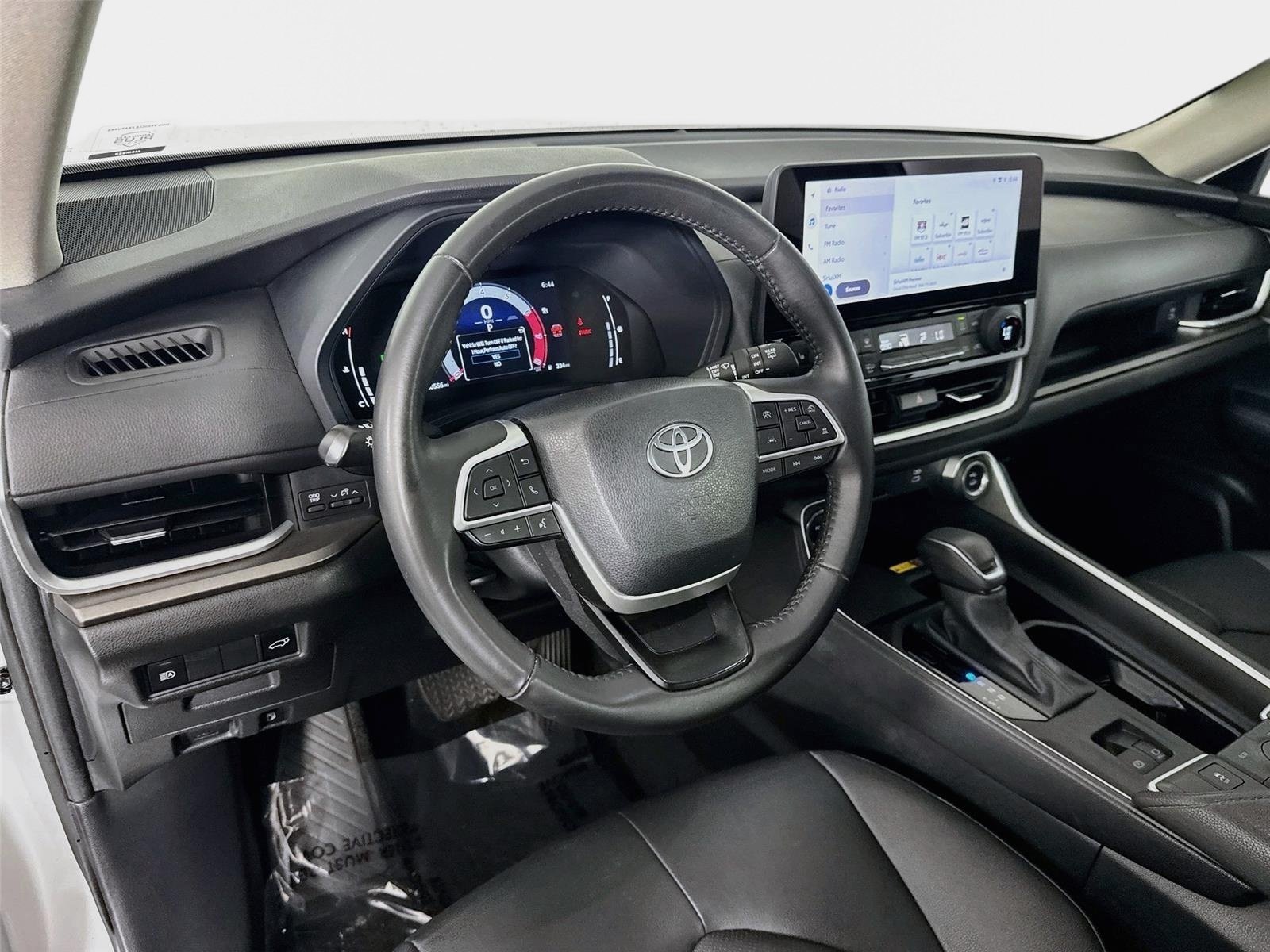 Used 2024 Toyota Grand Highlander AWD Hybrid image 10