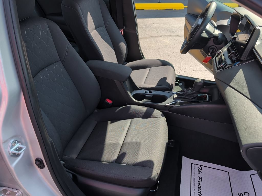 Used 2024 Toyota Corolla LE FWD image 12