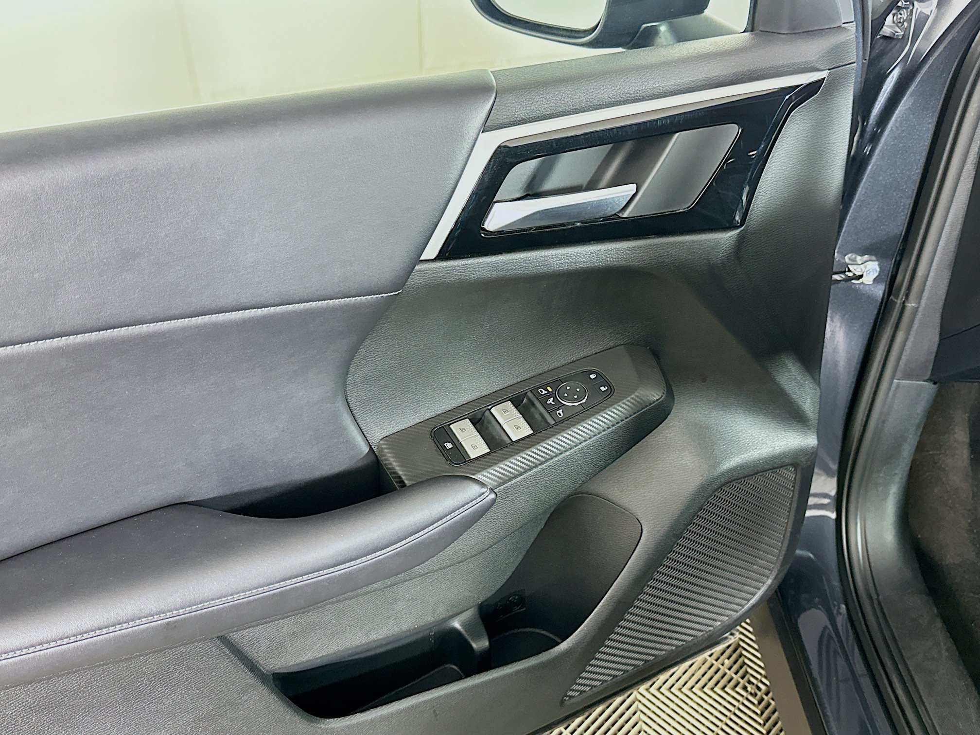 Used 2024 Mitsubishi Outlander SE FWD image 15