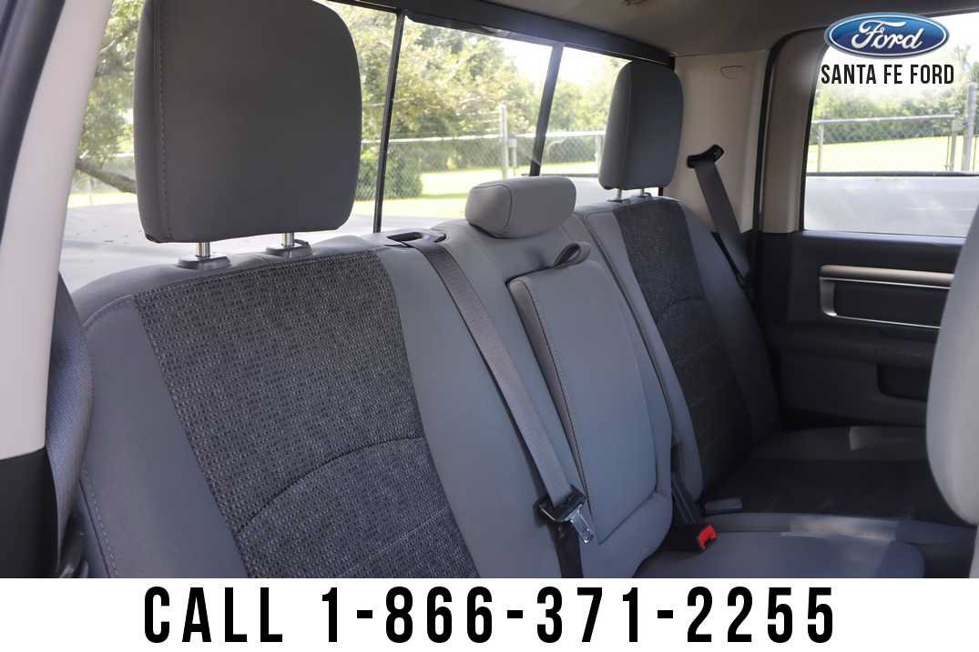 Used 2019 RAM 1500 Big Horn RWD image 25