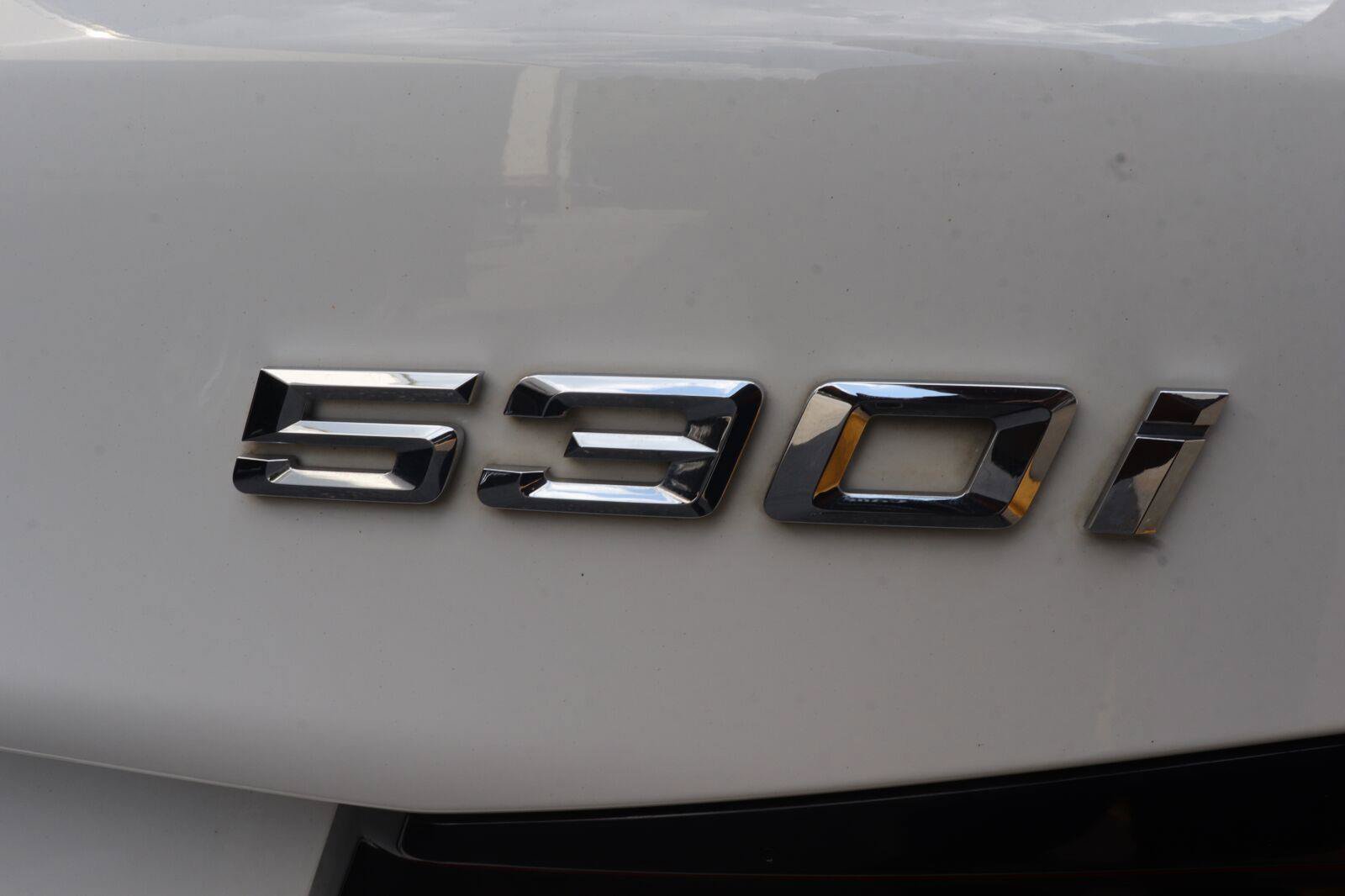 Used 2021 BMW 530i RWD image 9