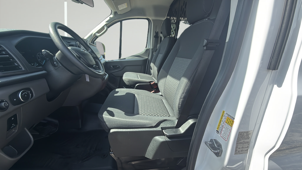 Used 2025 Ford Transit 250 Low Roof w/ Exterior Upgrade Package RWD image 32