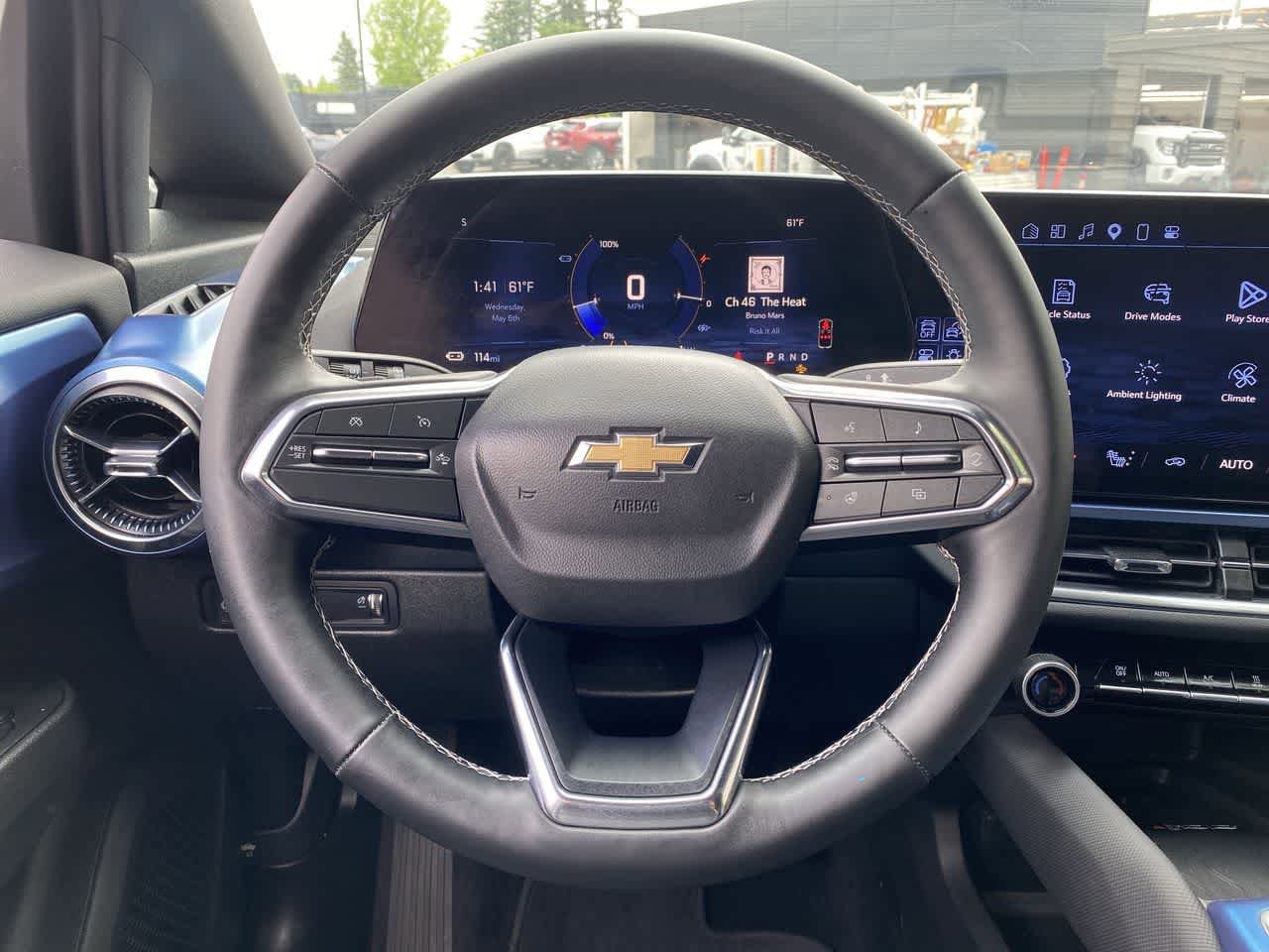Used 2025 Chevrolet Equinox EV LT w/ Convenience Package FWD image 19