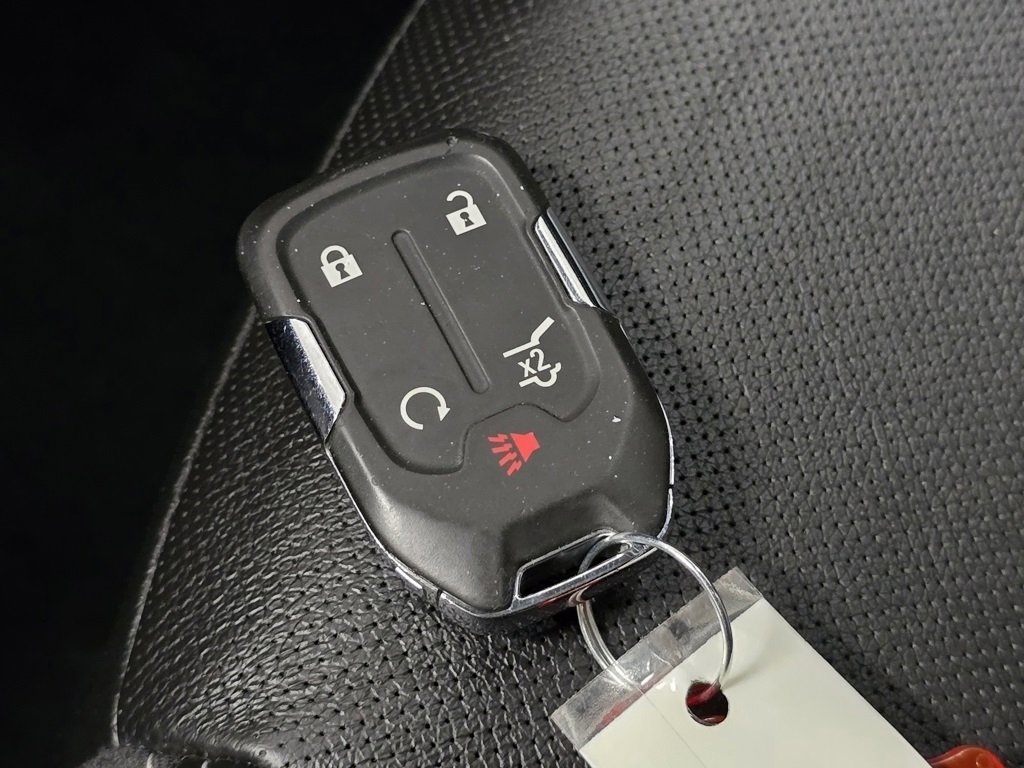 Used 2024 GMC Terrain SLT image 33