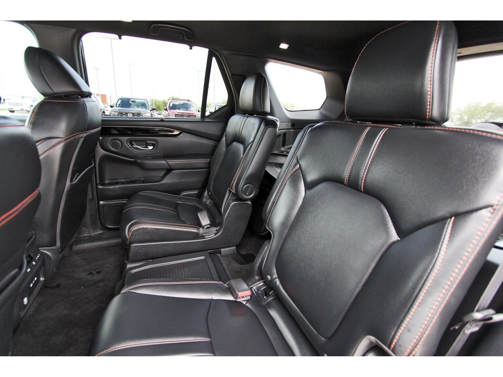 Used 2024 Honda Pilot TrailSport image 31