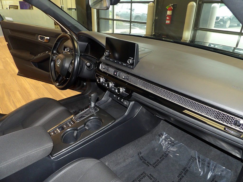 Used 2025 Honda Civic Sport image 13