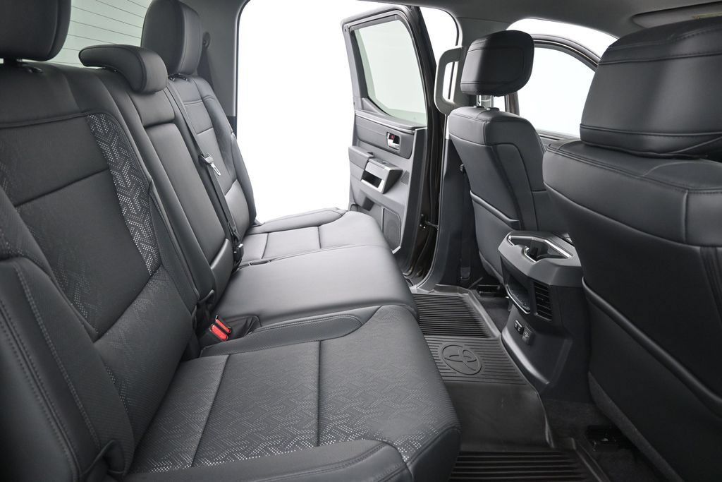Used 2024 Toyota Tundra Limited AWD/4WD image 14