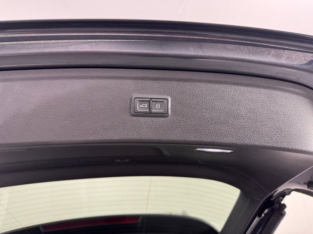 Used 2018 Audi Q5 Prestige AWD/4WD image 33