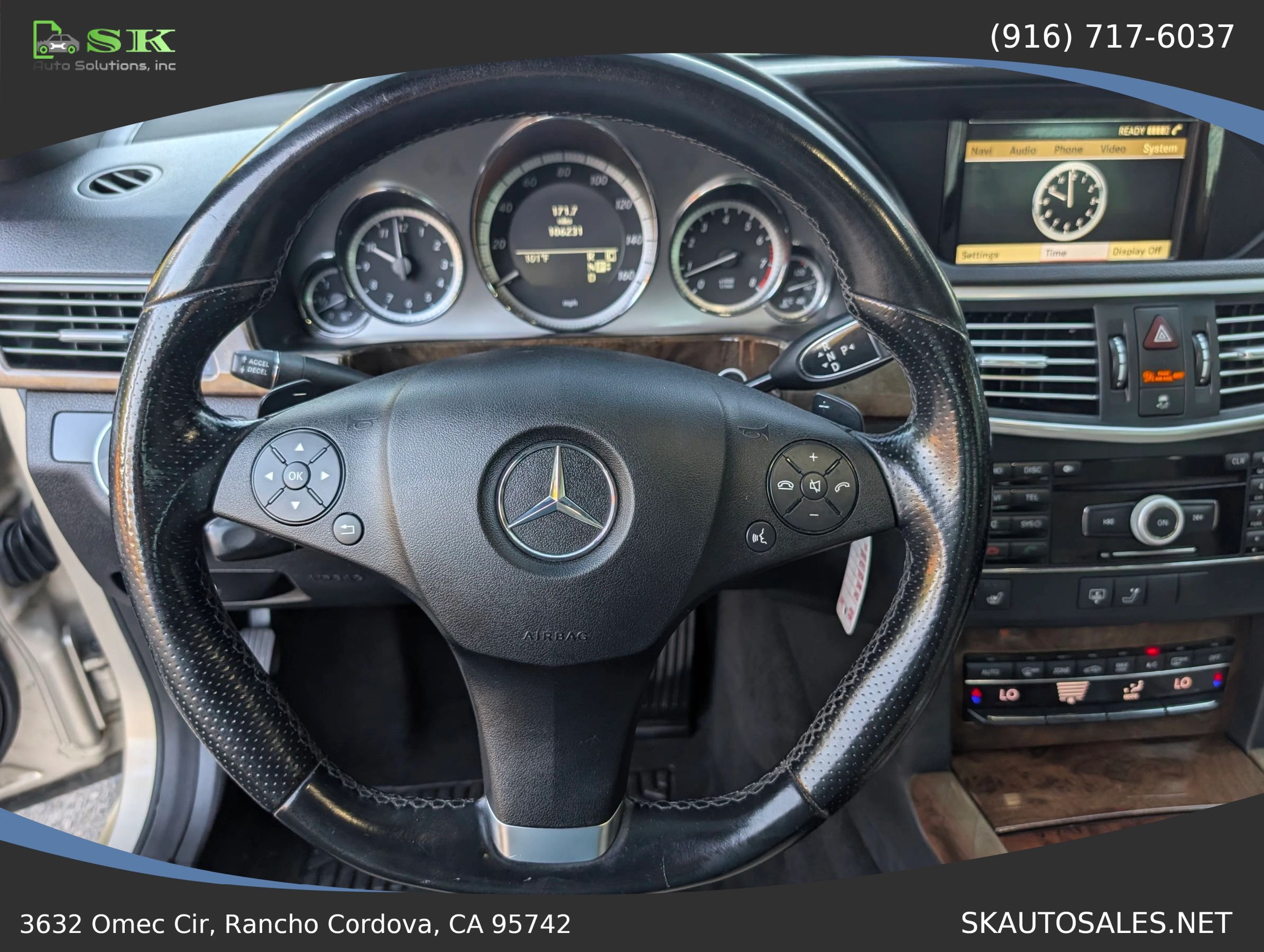 Used 2010 Mercedes-Benz E 350 4MATIC Sedan image 17