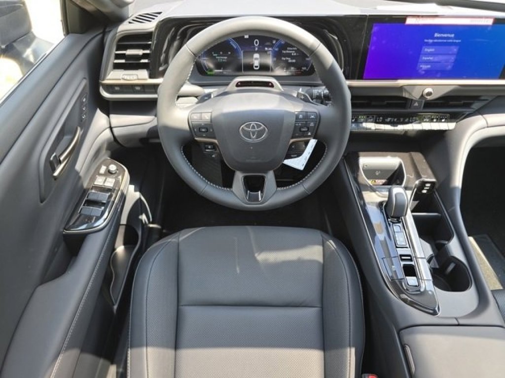 Used 2026 Toyota Crown Platinum AWD/4WD image 34