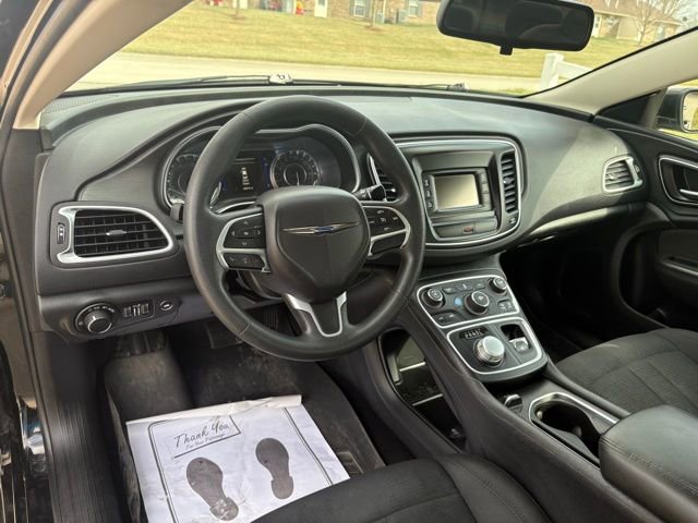 Used 2016 Chrysler 200 Limited image 10