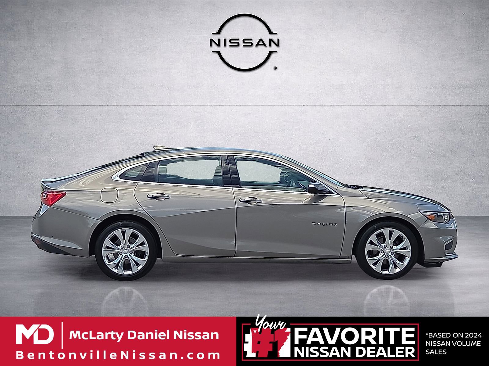 Used 2017 Chevrolet Malibu Premier FWD image 6