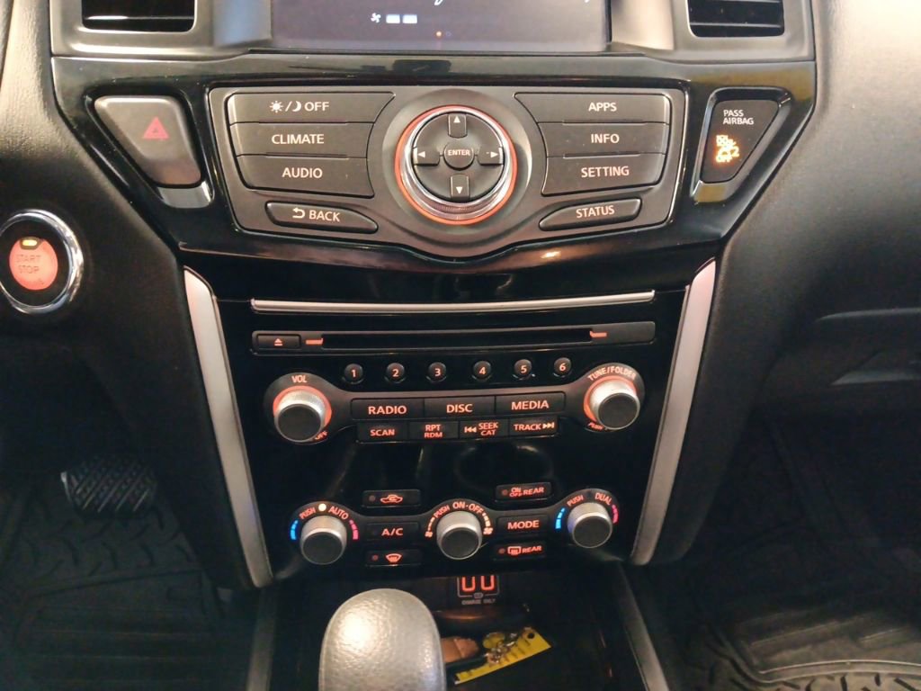Used 2018 Nissan Pathfinder S AWD/4WD image 17