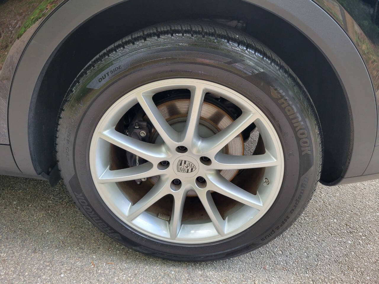 Used 2024 Porsche Cayenne image 19