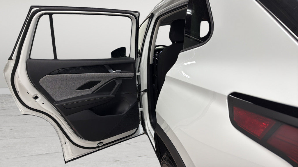 New 2026 Volkswagen Tiguan S FWD image 28