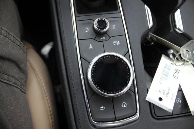 Used 2024 Cadillac XT4 Premium Luxury w/ Cold Weather Package image 10