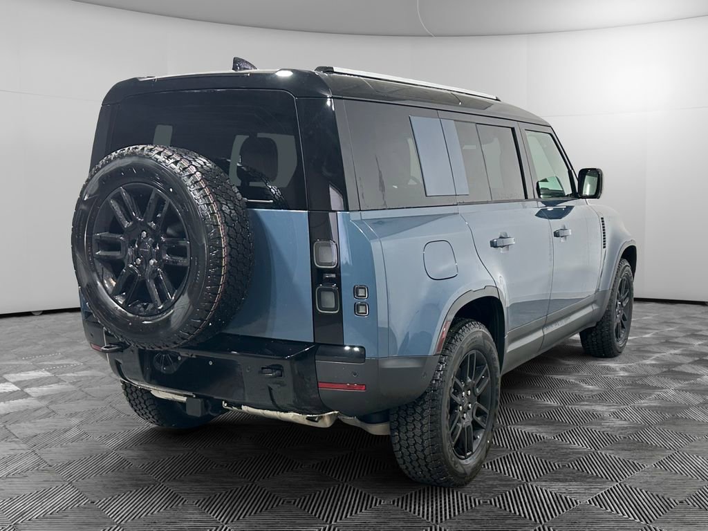 New 2026 Land Rover Defender 110 S image 5