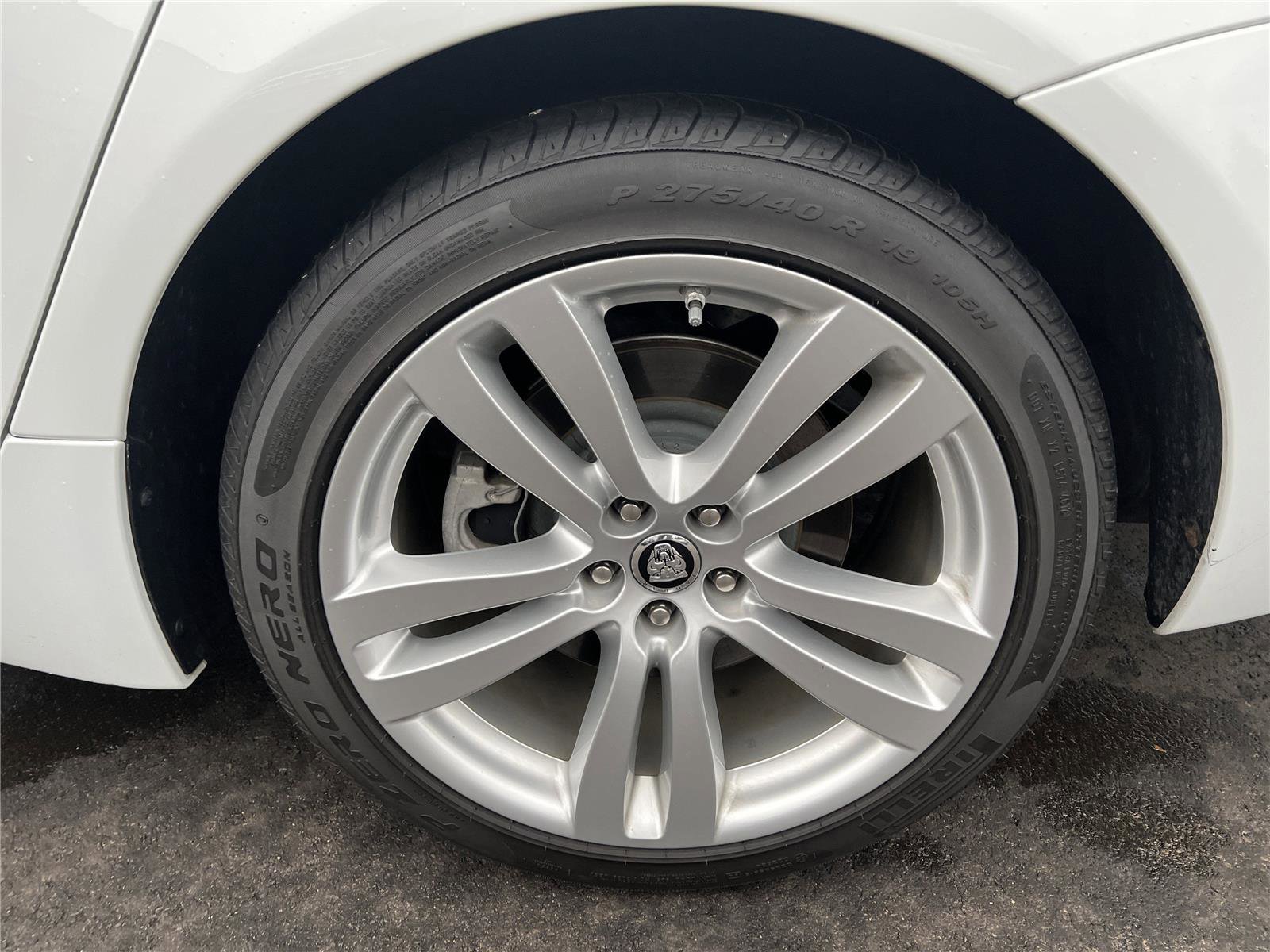 Used 2013 Jaguar XJ L Portfolio AWD/4WD image 9
