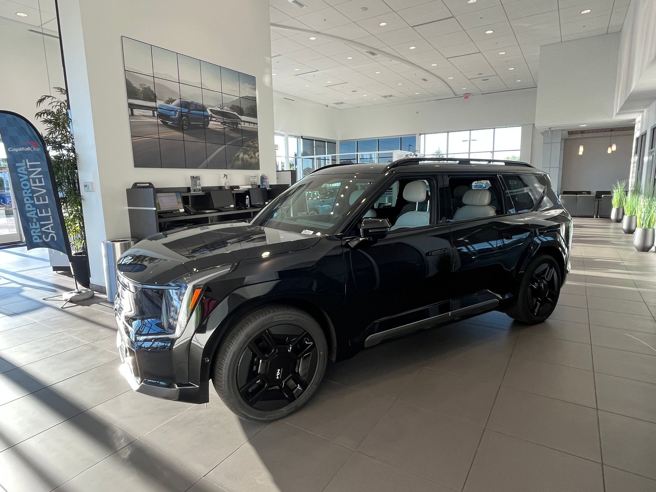 New 2026 Kia EV9 GT-Line image 3