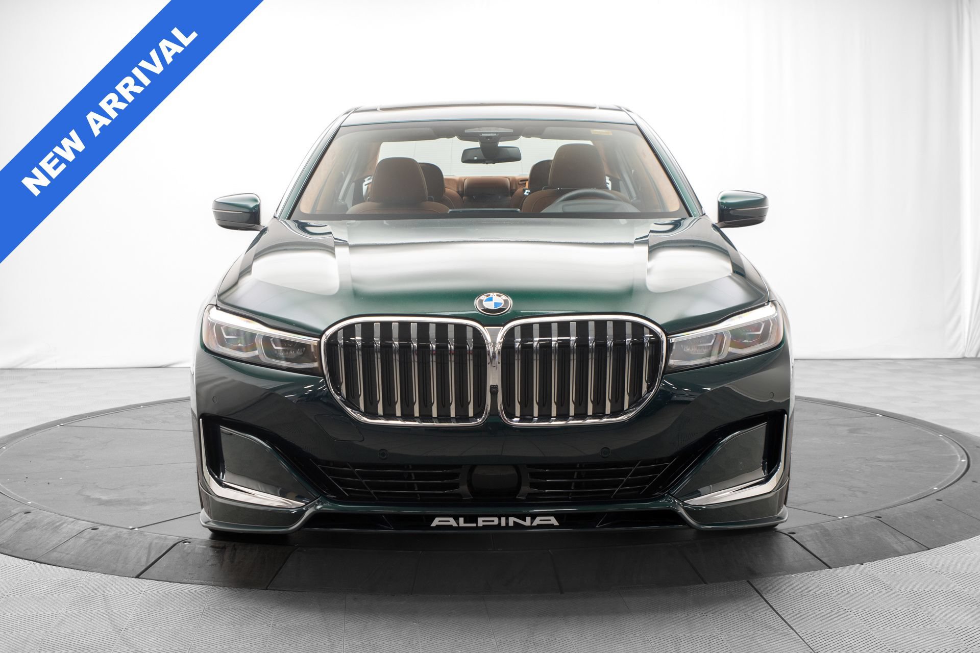 Used 2022 BMW ALPINA B7 xDrive w/ Luxury Rear Seating Package AWD/4WD image 8