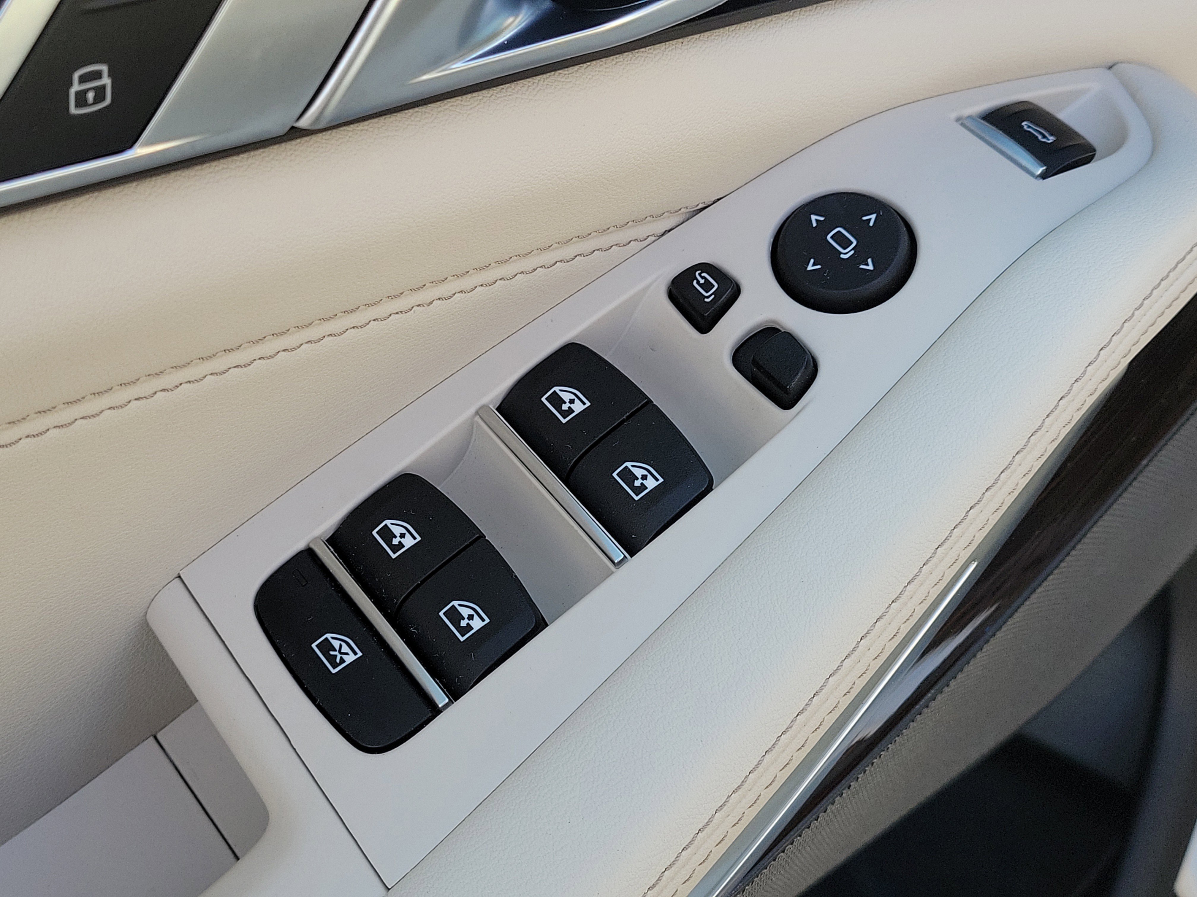 New 2026 BMW X5 sDrive40i w/ Climate Comfort Package image 16