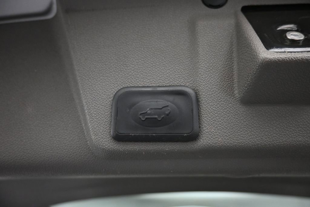 Used 2017 Chevrolet Traverse LT AWD/4WD image 11