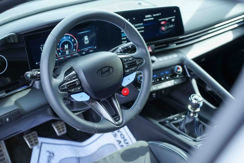 Used 2025 Hyundai Elantra N image 28